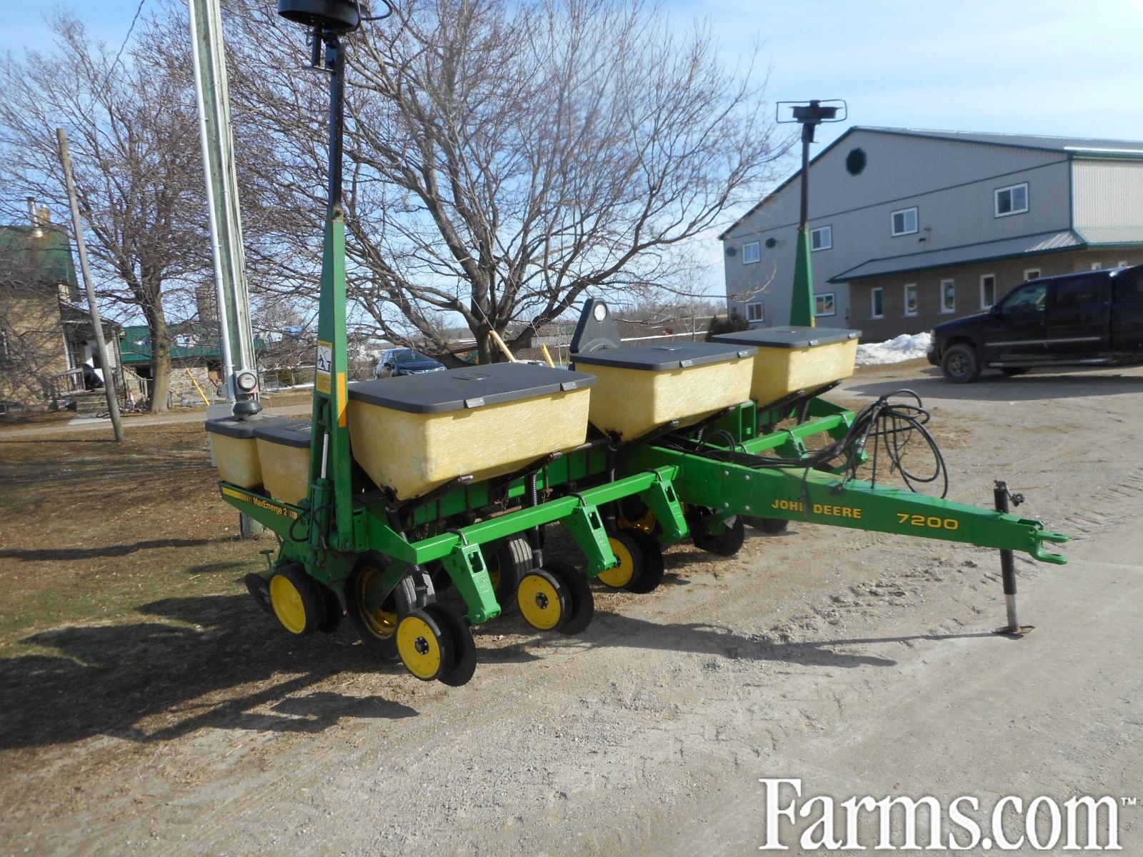 JD 7200 Planter for Sale
