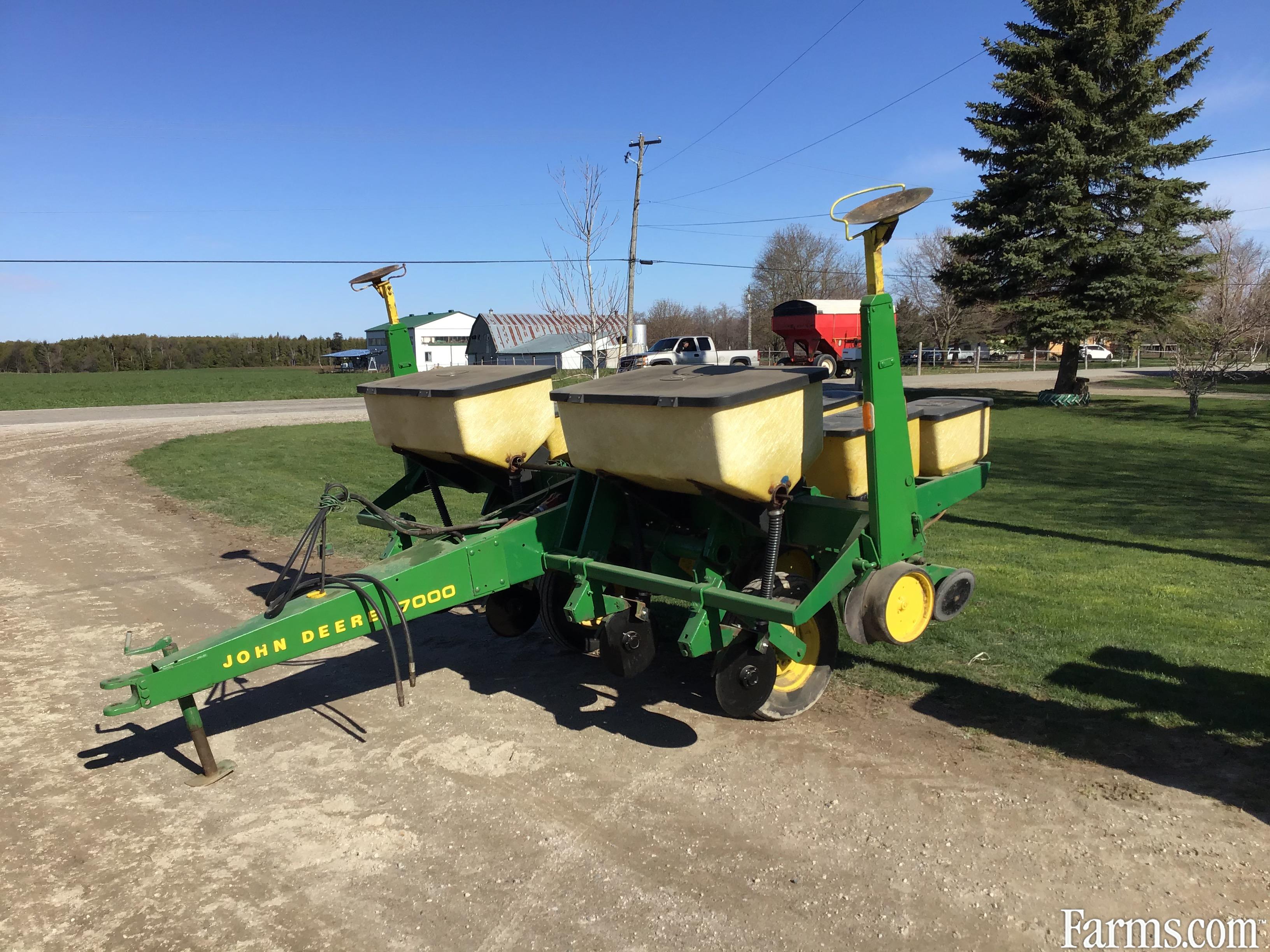 Jd 7000 planter monitor