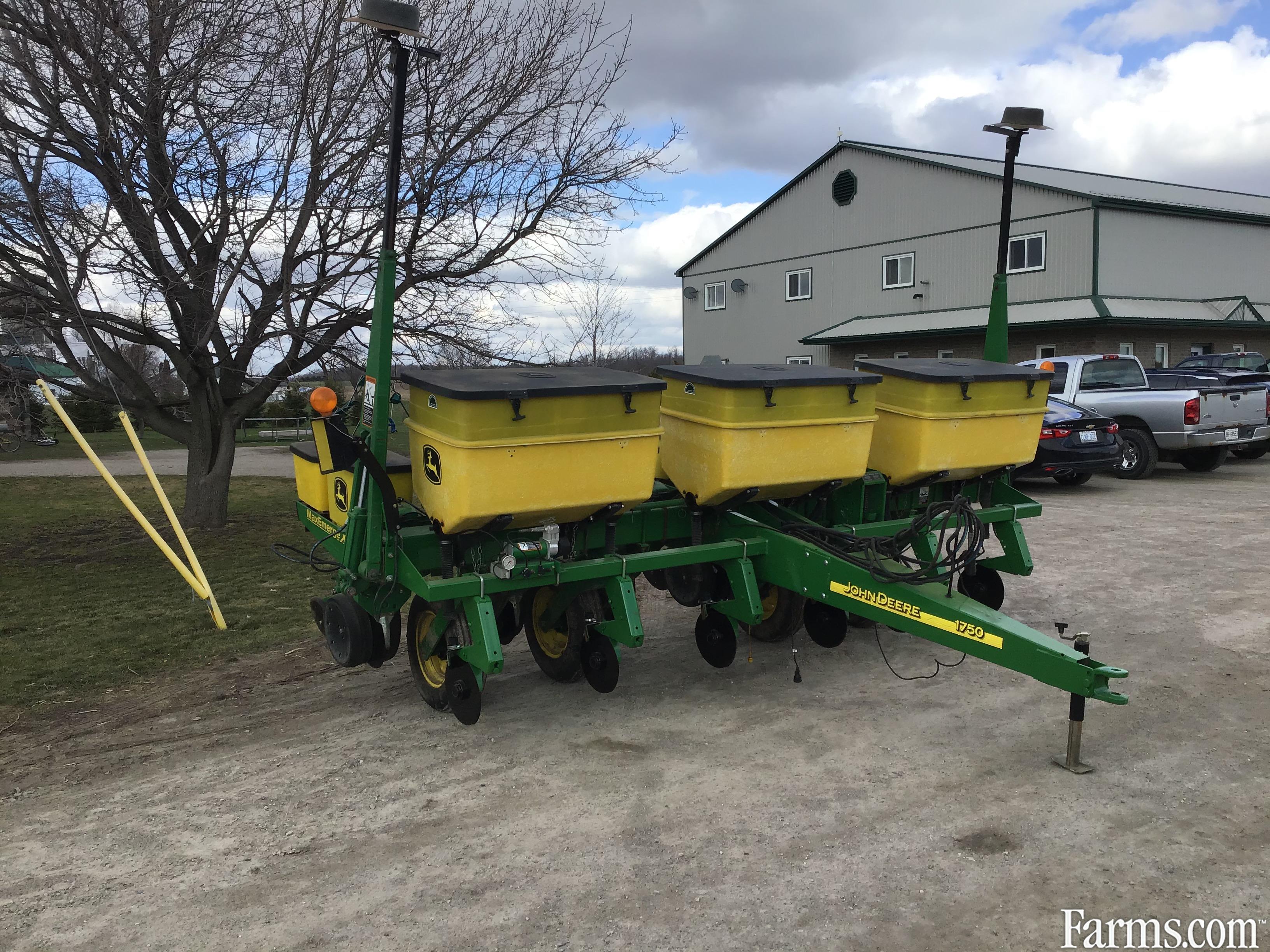 JD 1750 Planter for Sale