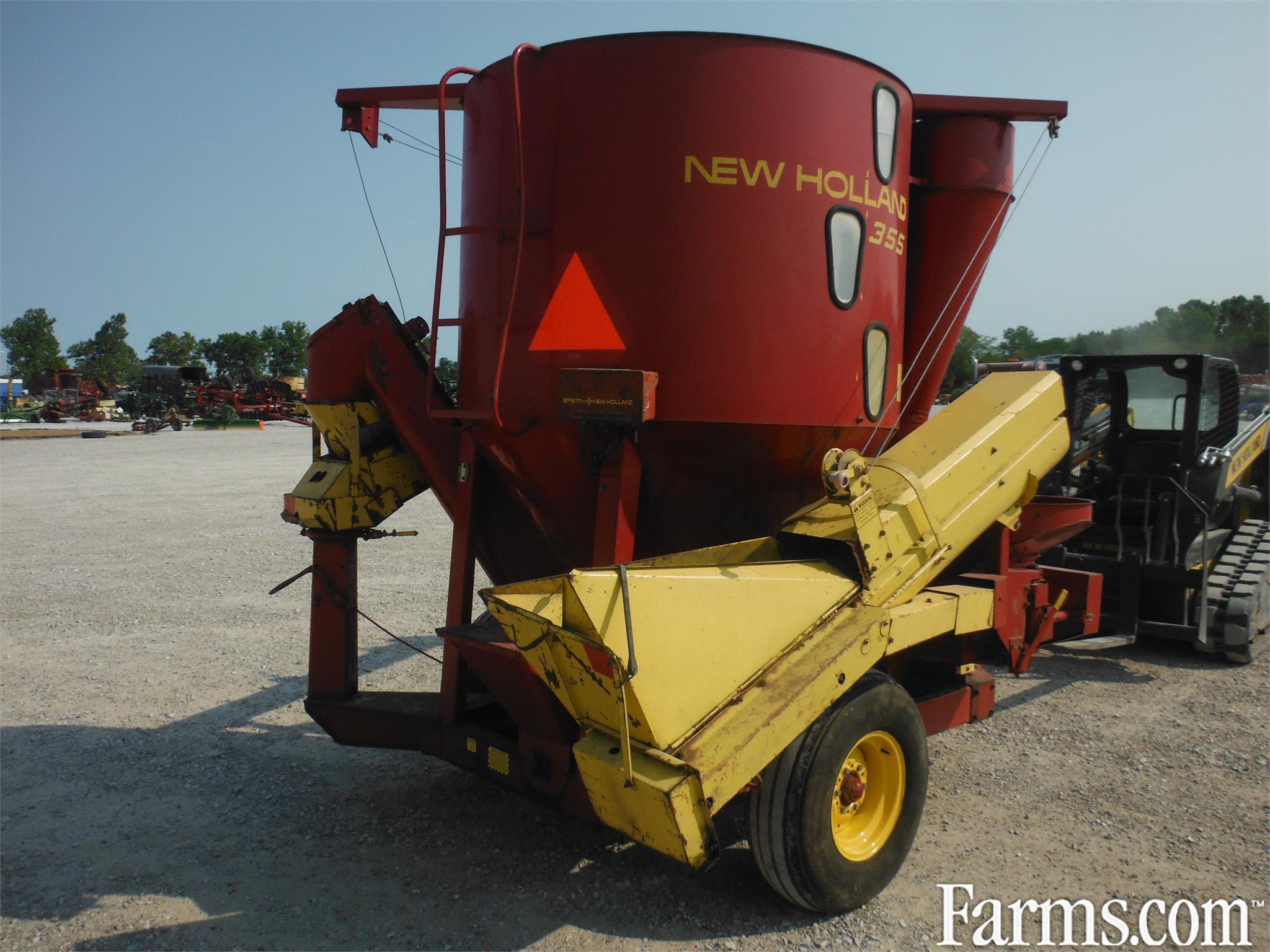 New Holland Feed Grinders / Mixers for Sale