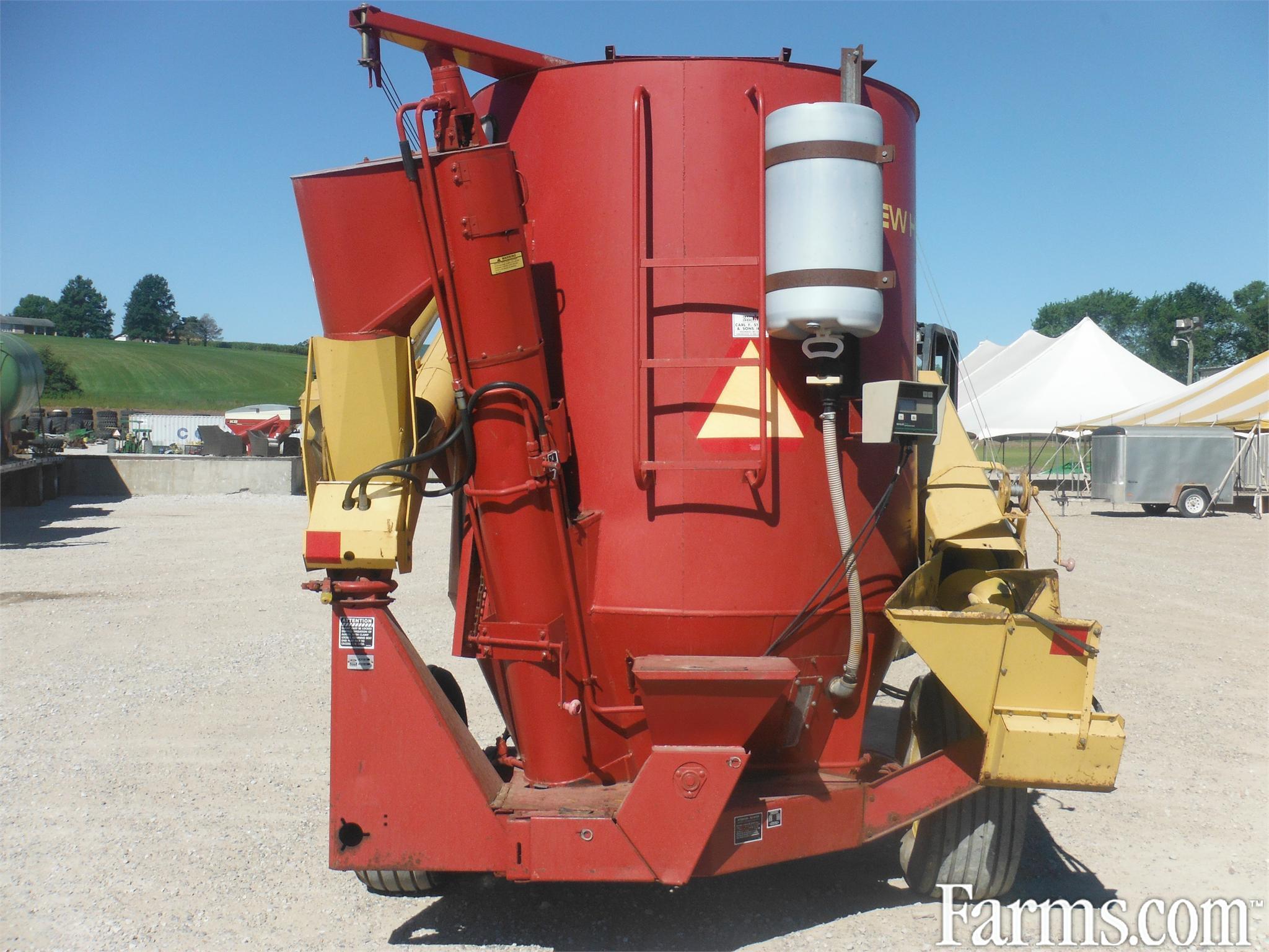 New Holland Feed Grinders / Mixers for Sale