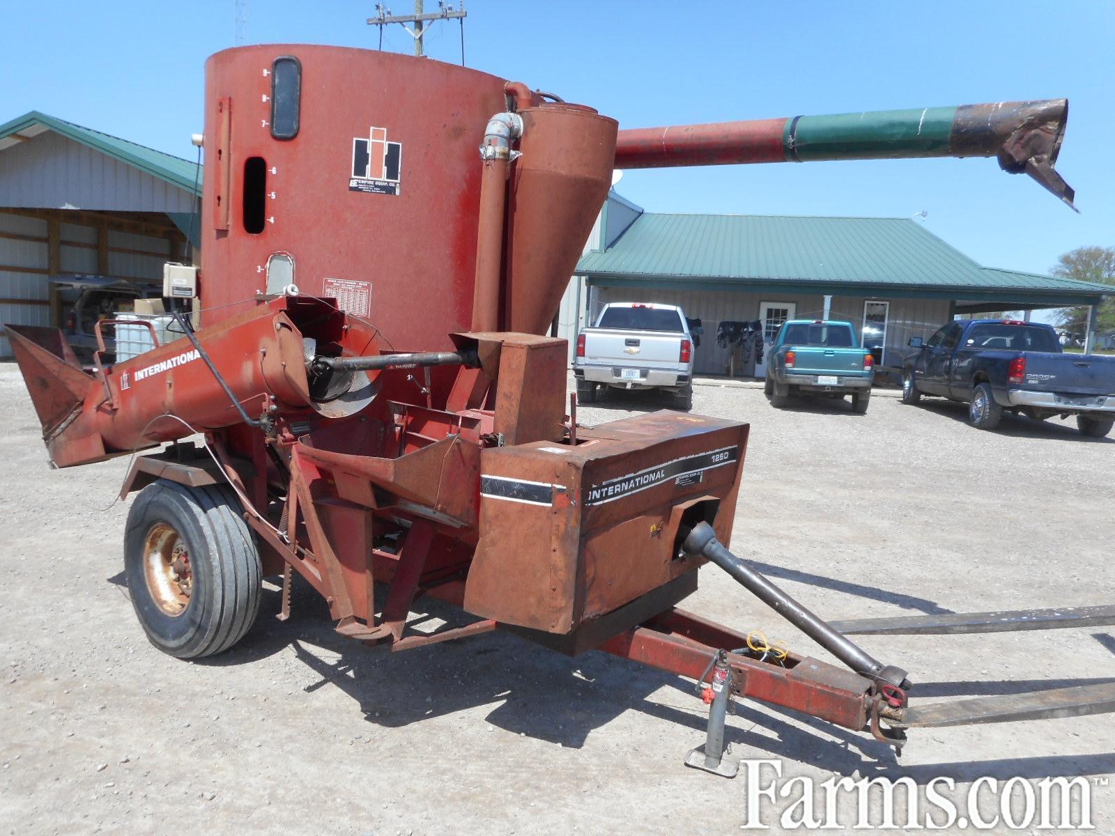 Case IH Feed Grinders / Mixers for Sale
