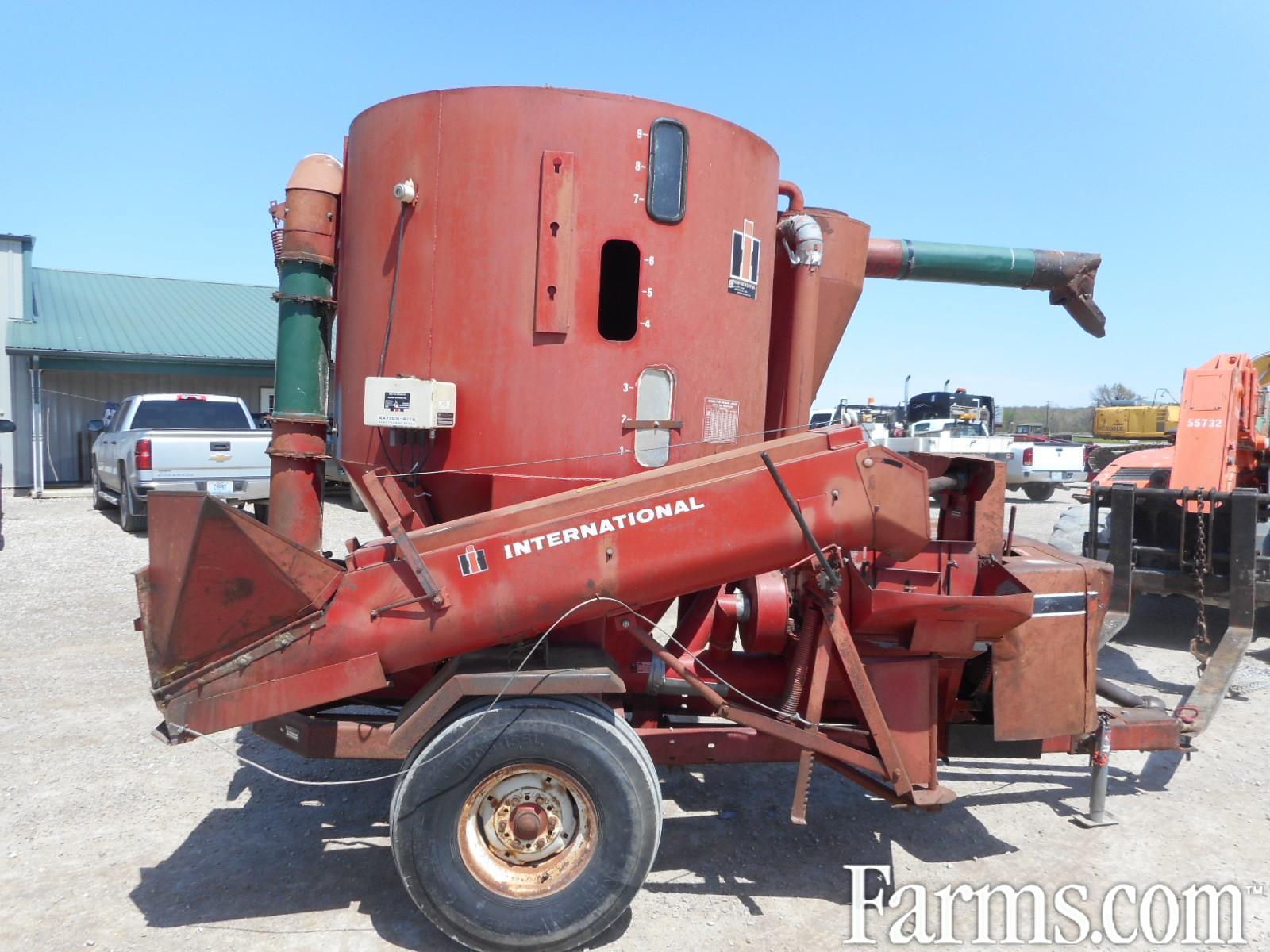 Case IH Feed Grinders / Mixers for Sale