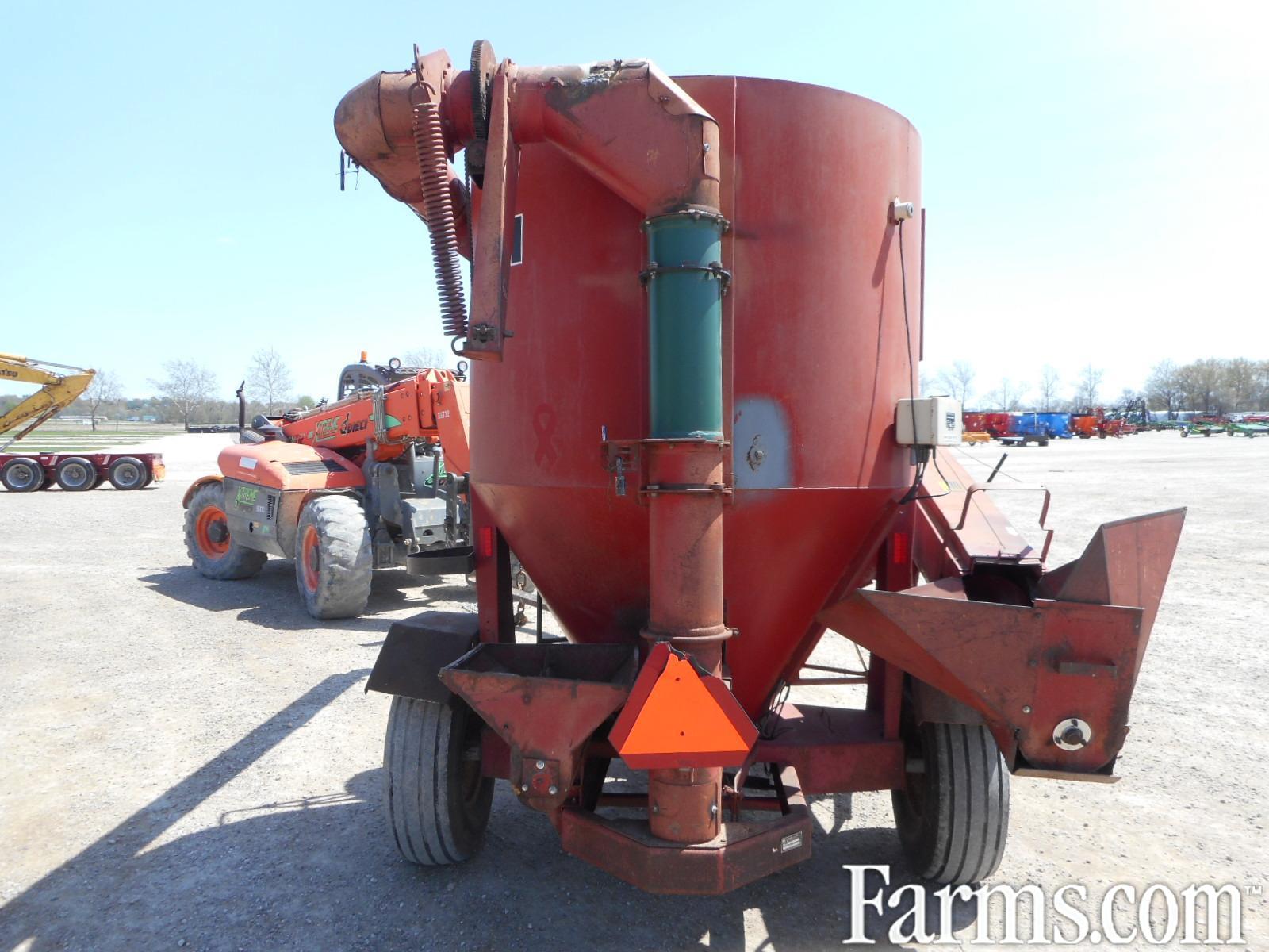Case IH Feed Grinders / Mixers for Sale