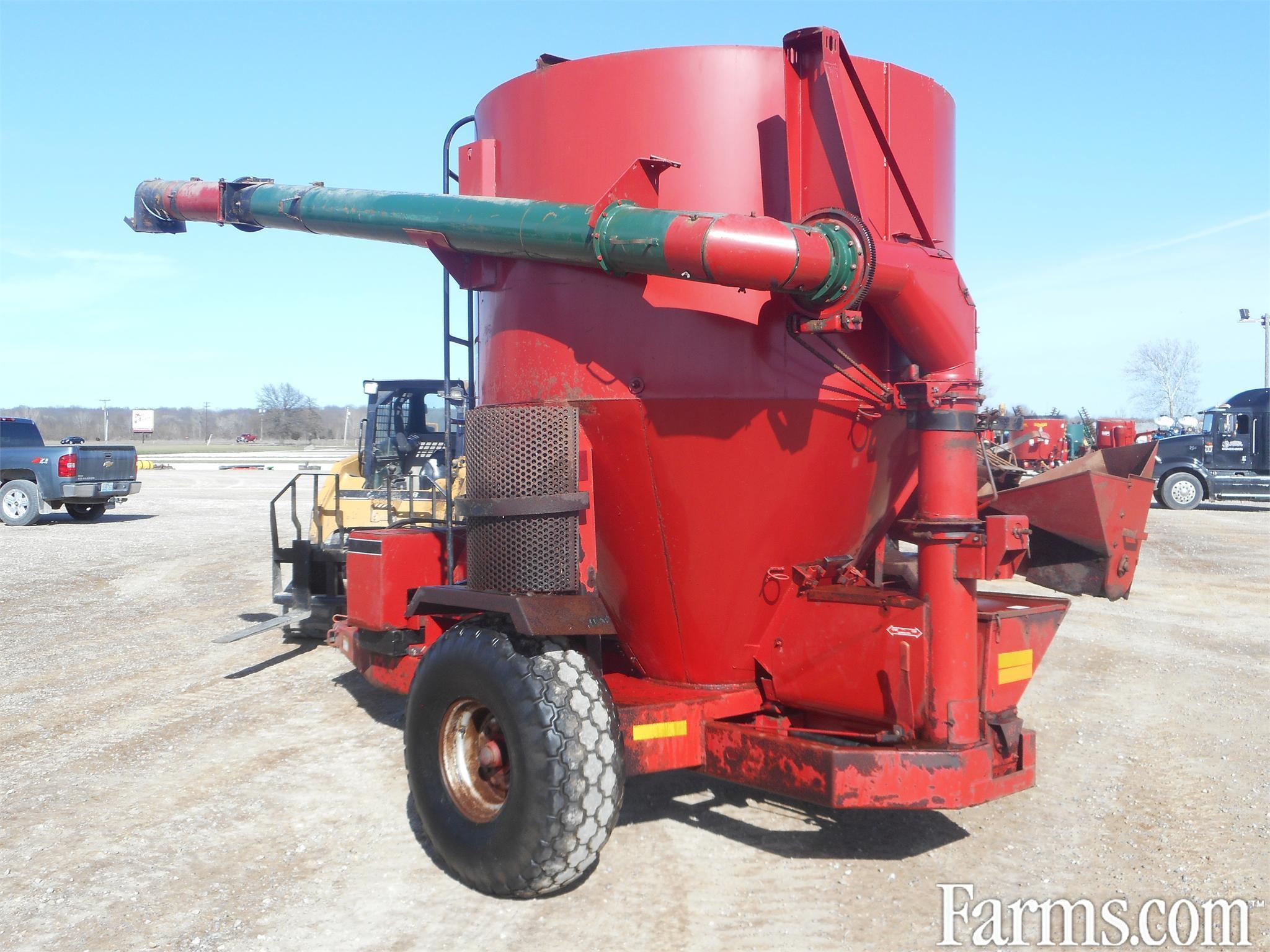 Case IH Feed Grinders / Mixers for Sale