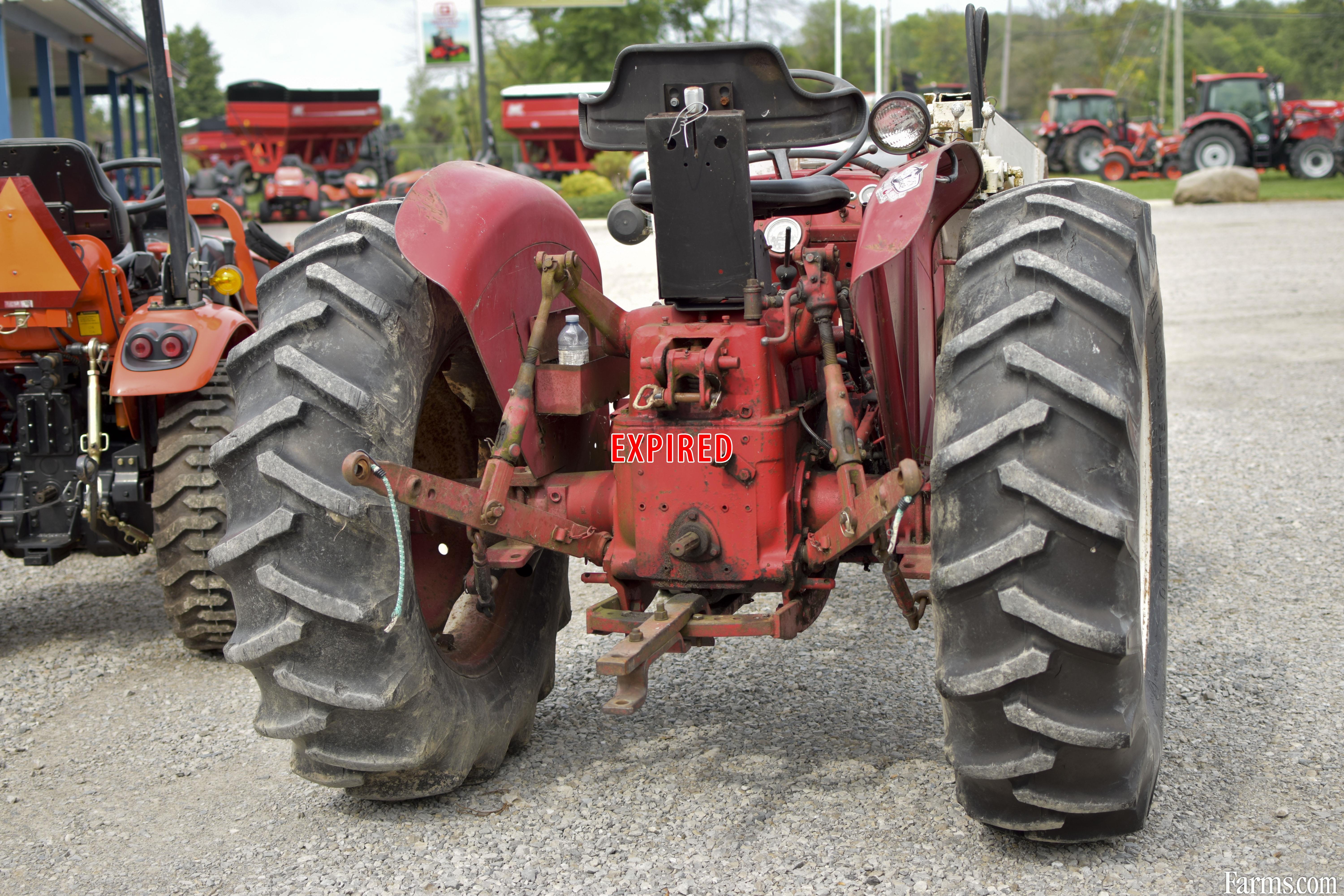 International Harvester B414 Tractor With Loader For Sale | Farms.com