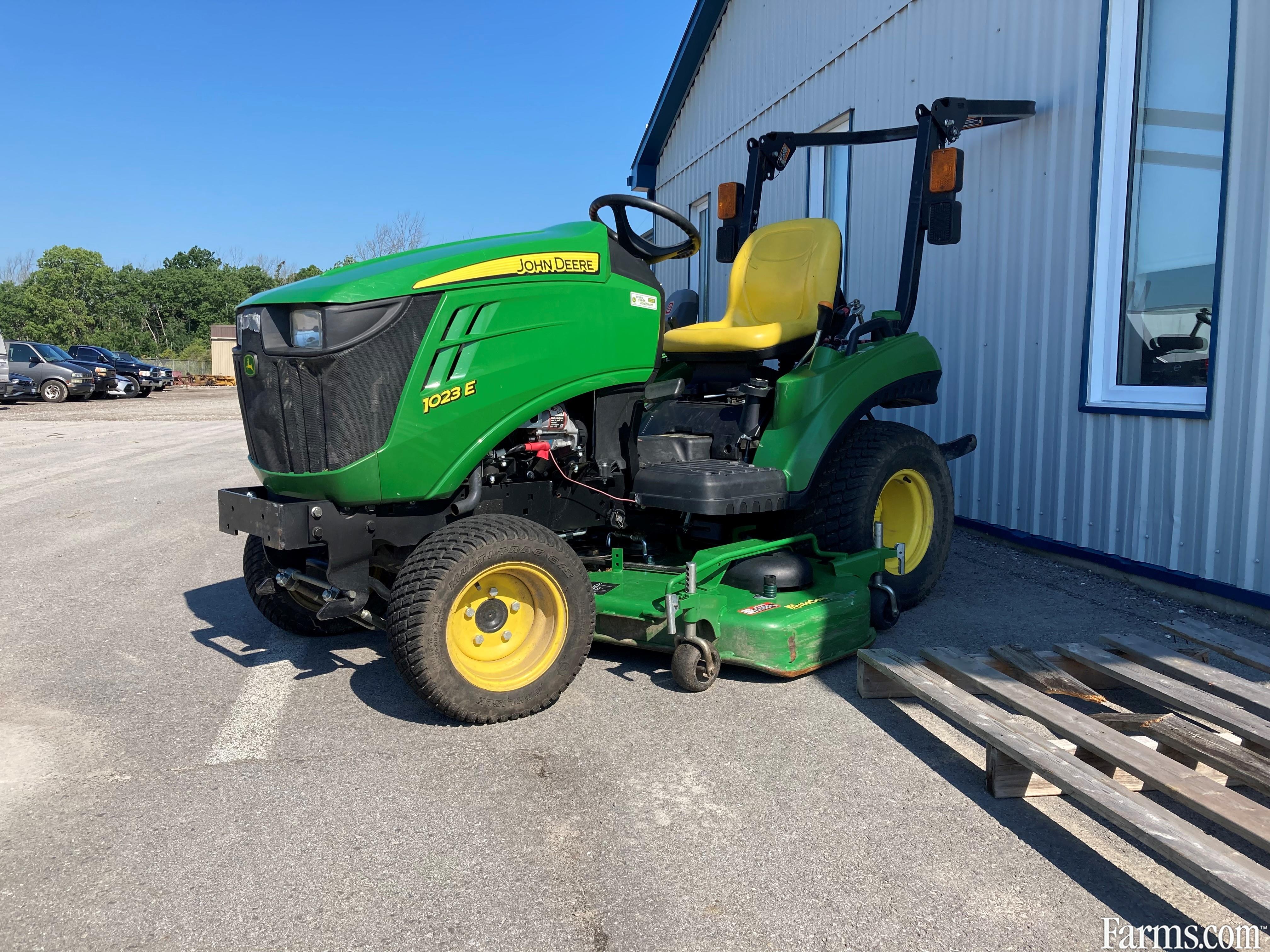 John Deere 2020 1023E 4WD for Sale
