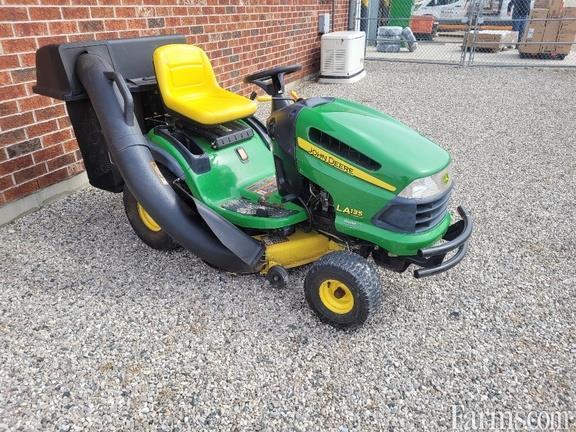 John Deere LA135 Riding Lawn Mowers for Sale | USFarmer.com