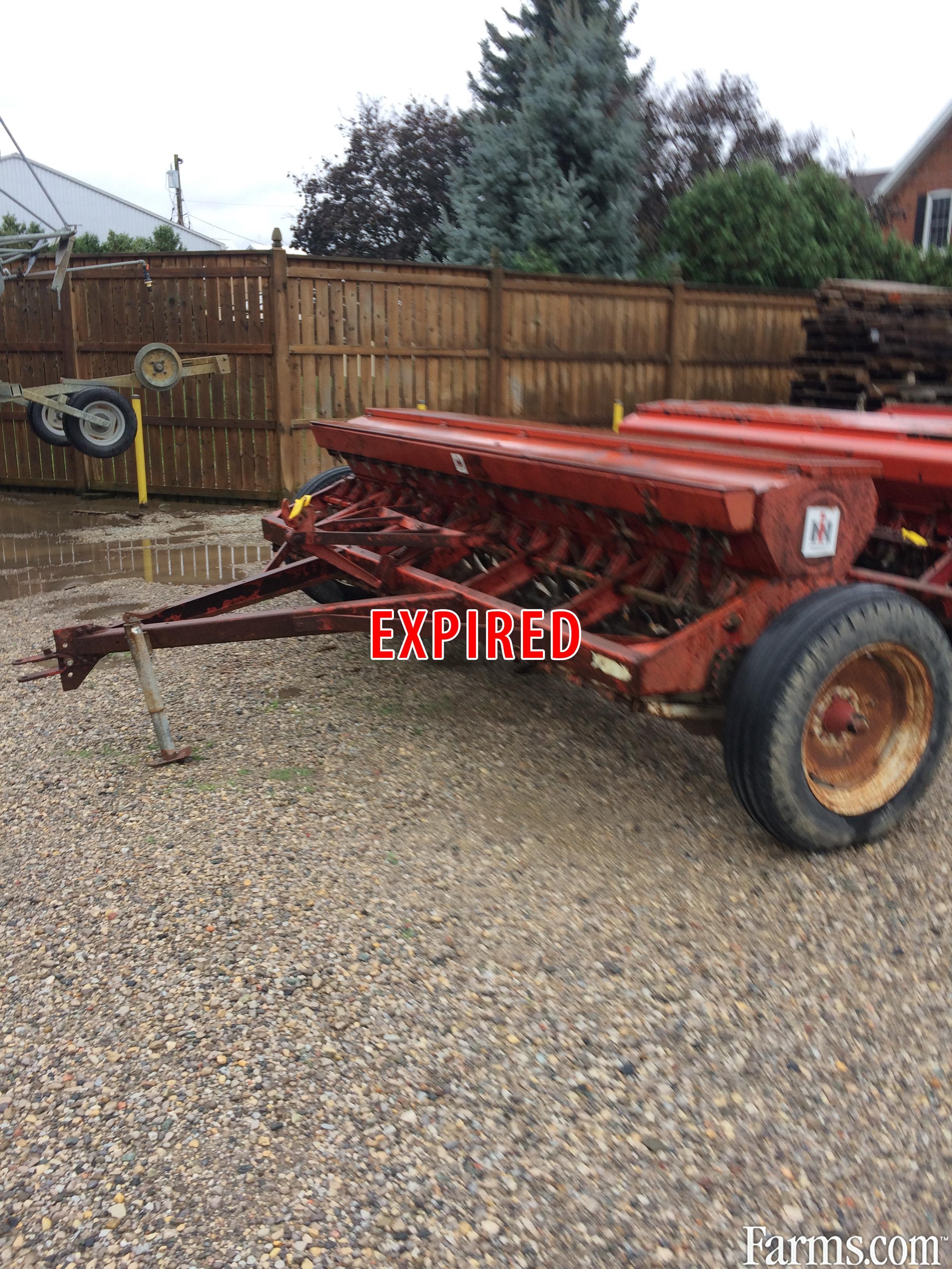 International 18 run Grain Drill for Sale | Farms.com