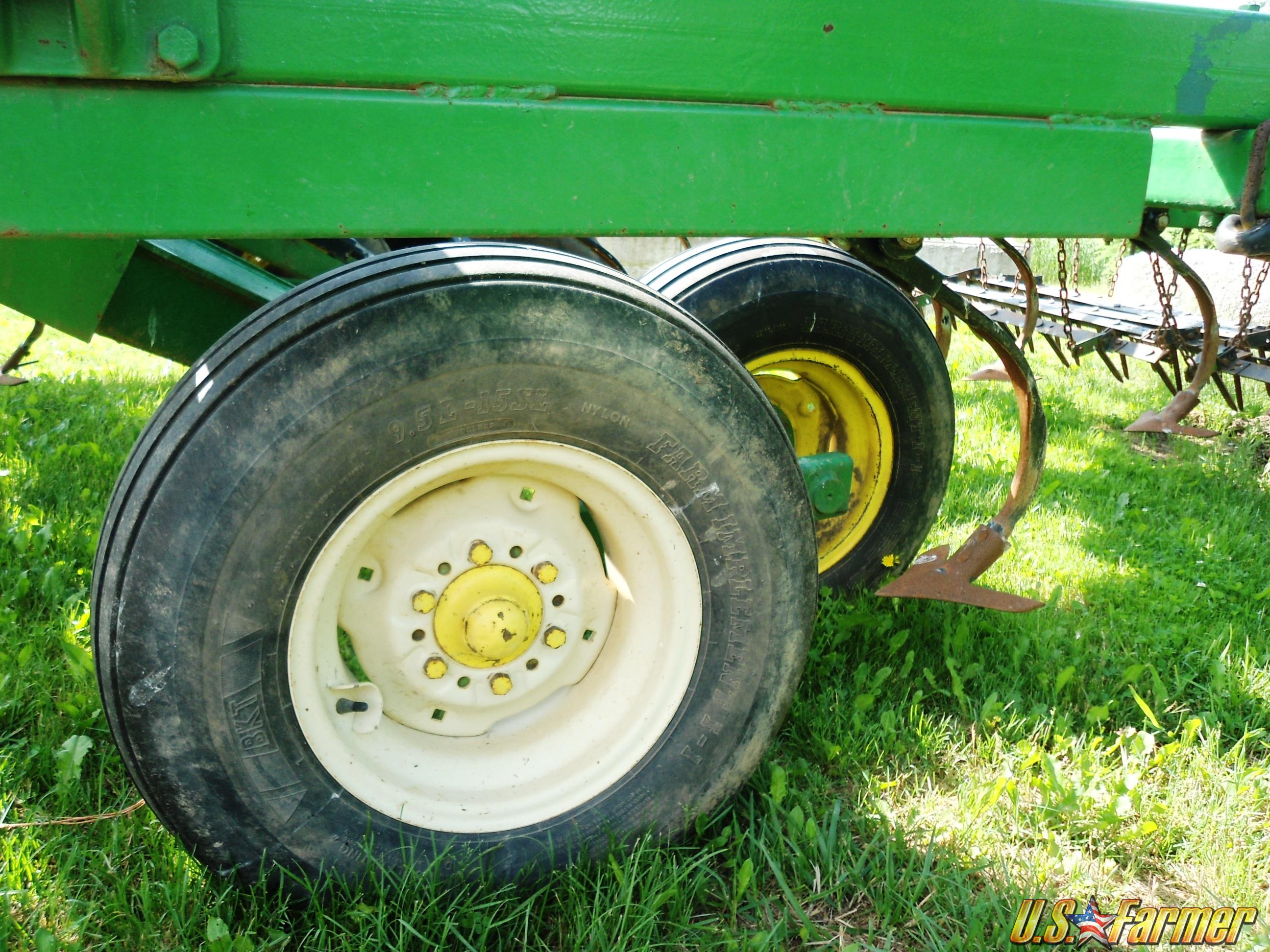 John Deere 722 Mulch Finishers for Sale