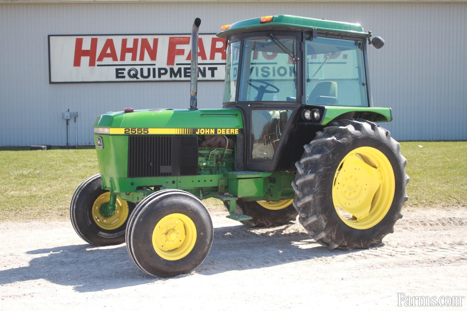 JD 2555 Tractor for Sale