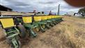 John Deere 1990 7200 Planters
