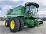 John Deere 2023 S760 Combines