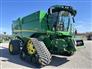 John Deere 2022 S790 Combines