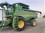John Deere 2013 S660 Combines