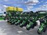 John Deere 2022 DB60 Planters