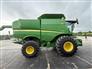John Deere 2012 S670 Combines