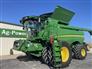 John Deere 2022 S770 Combines