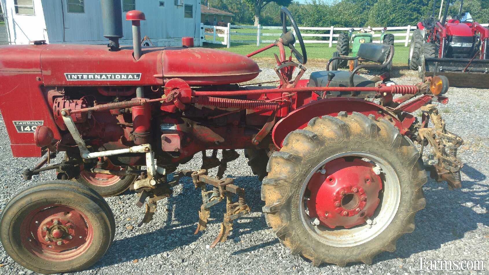 Farmall 1977 140 Other Tractors for Sale