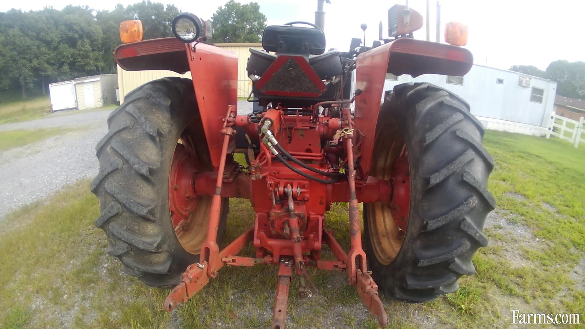 International 1973 666 Loader Tractors for Sale
