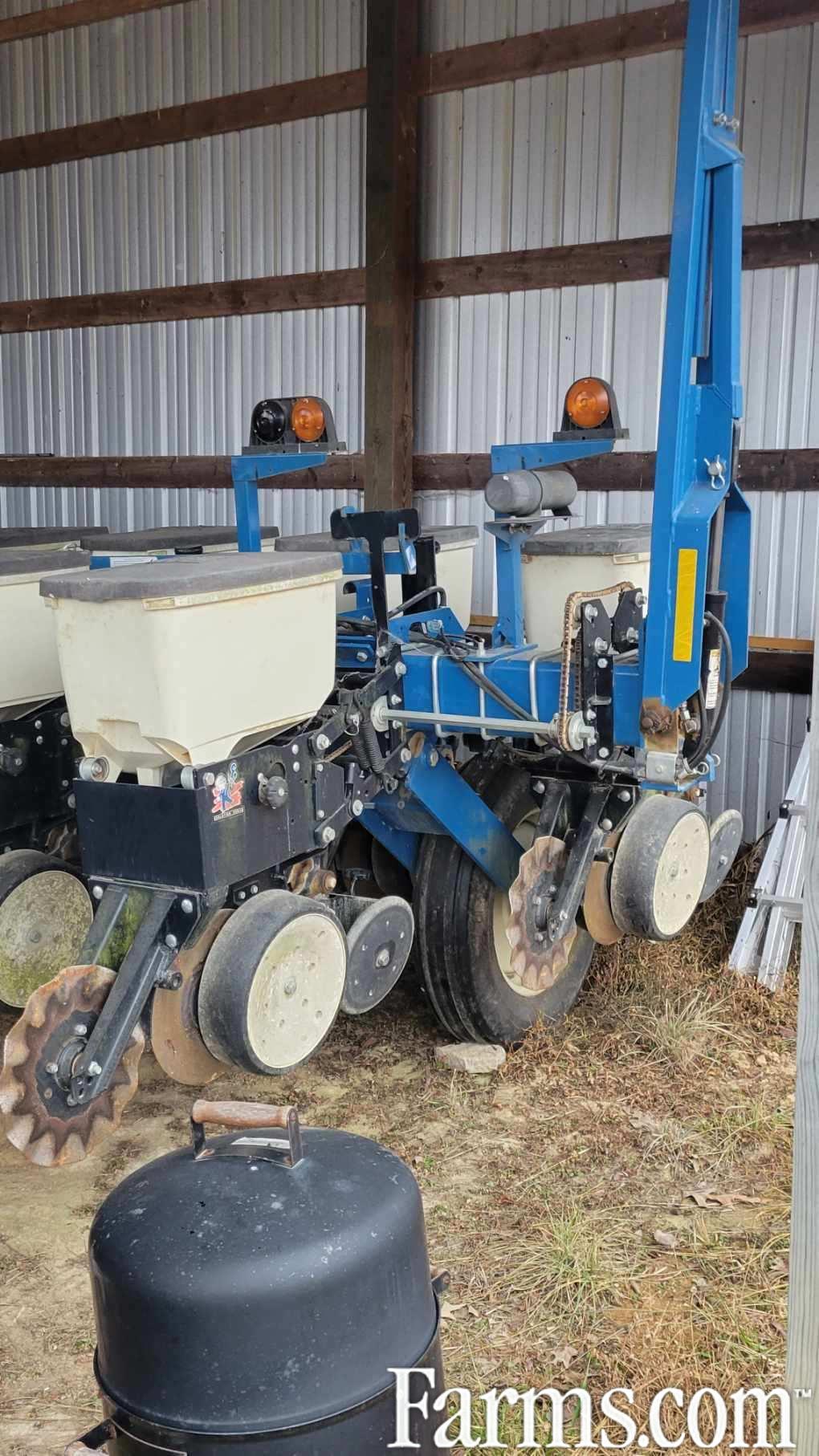 Kinze 3000 Planters for Sale