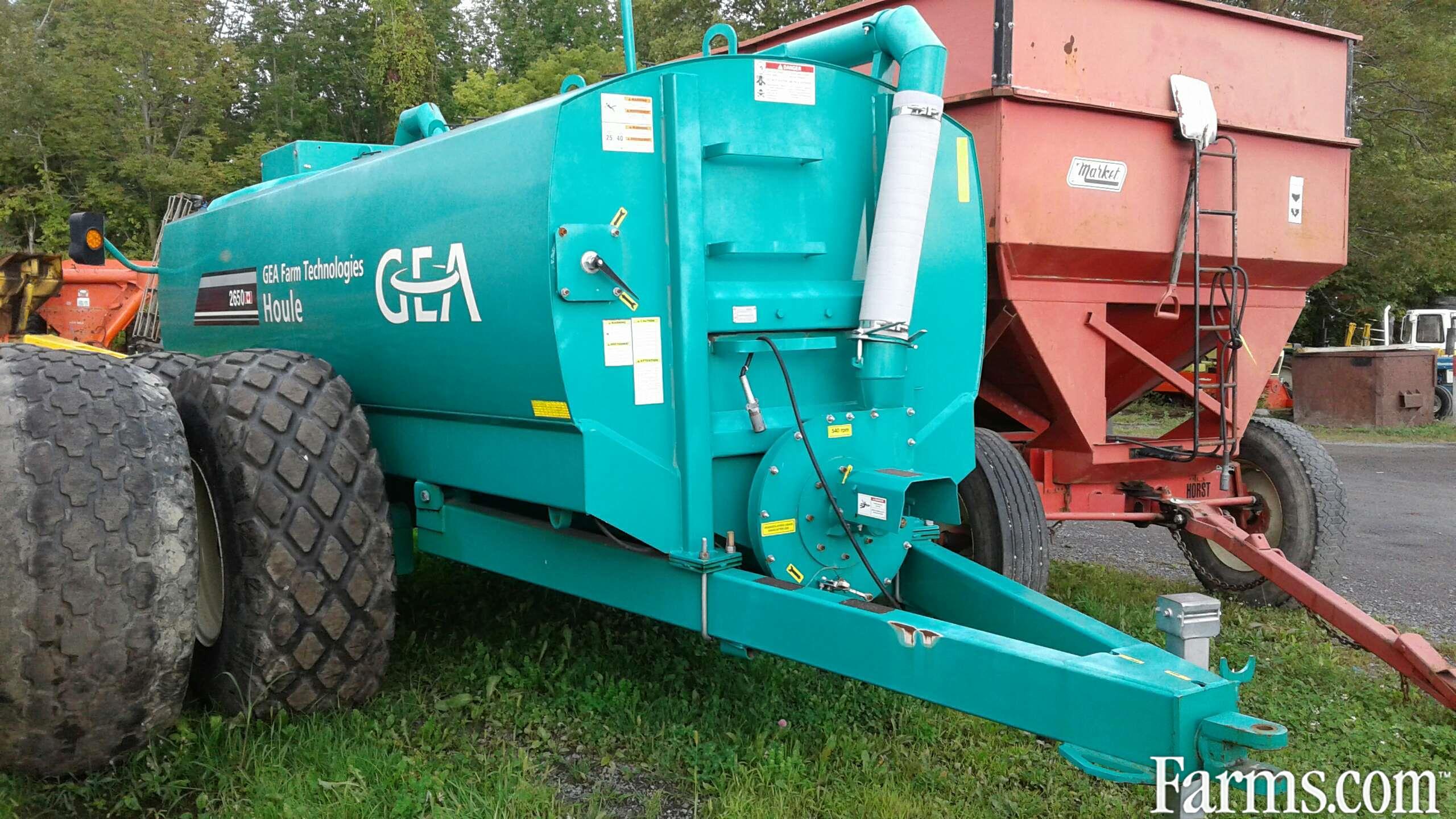 Houle 5250 Liquid Manure Spreader