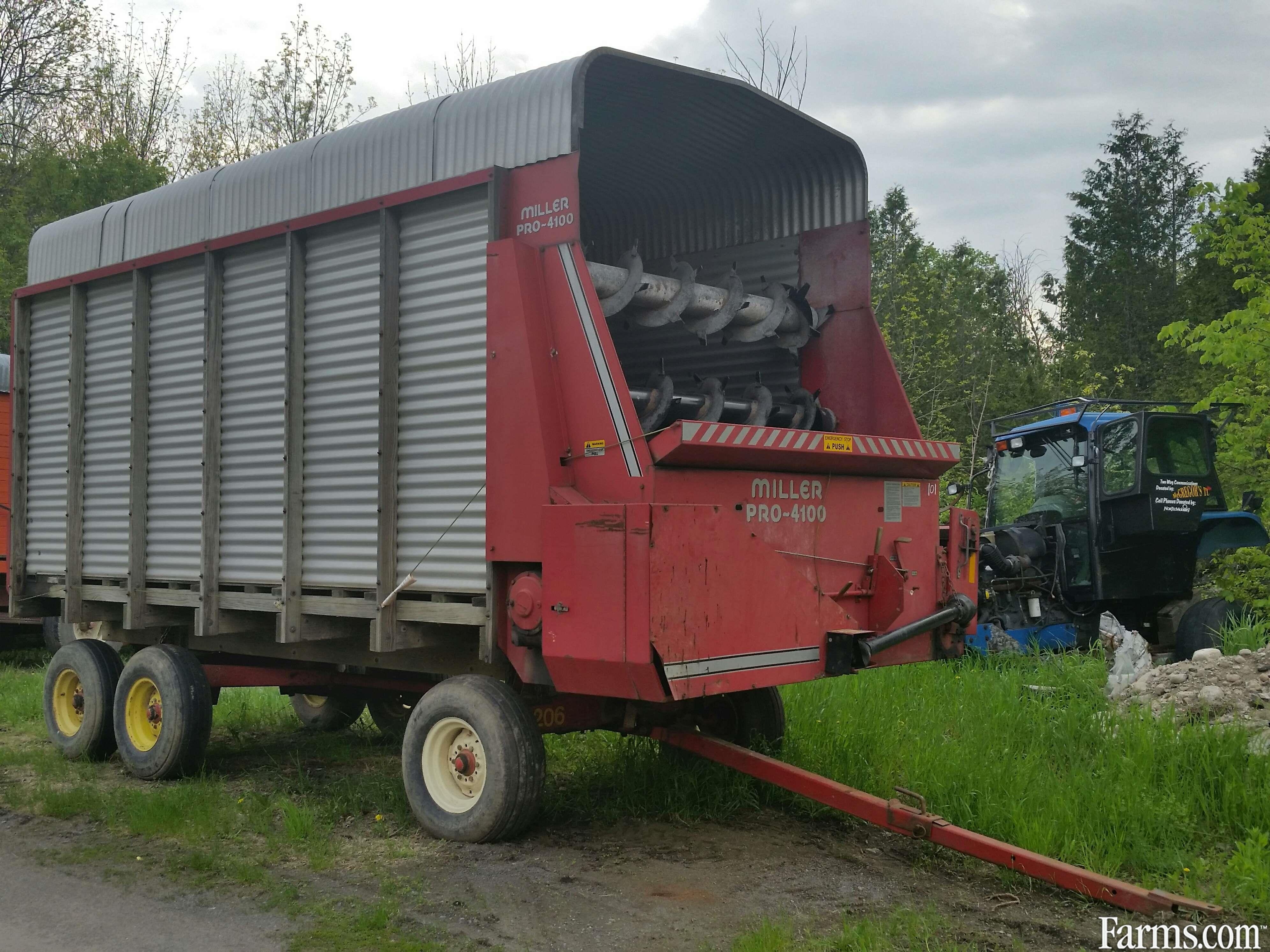 Miller Pro 4100 Forage Box for Sale