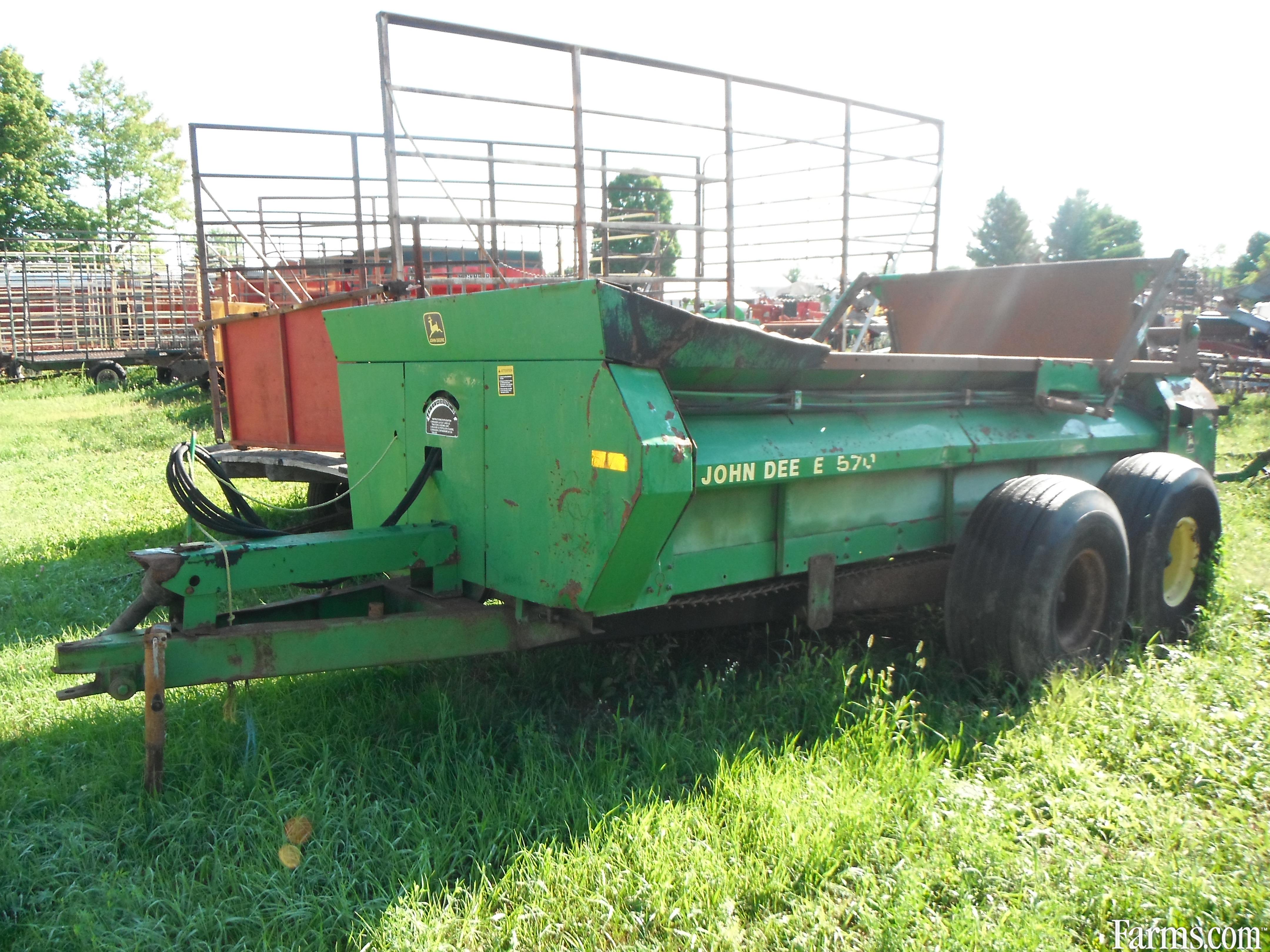 John Deere 570 Manure Handling / Spreaders for Sale