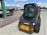 John Deere 2022 318G Skid Steers