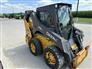 John Deere 2022 318G Skid Steers