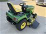 John Deere 2009 X724 Riding Lawn Mowers