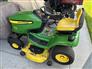 John Deere 2010 X324 Riding Lawn Mowers