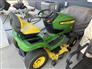 John Deere 2010 X324 Riding Lawn Mowers