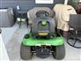 John Deere 2010 X324 Riding Lawn Mowers