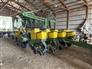 John Deere 2006 1760 Planters
