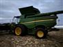John Deere 2021 S780 Combines