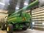 John Deere 2017 S680 Combines