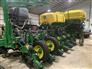John Deere 2025 1775NT Planters