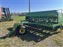 John Deere 1999 1560 Drills & Caddies