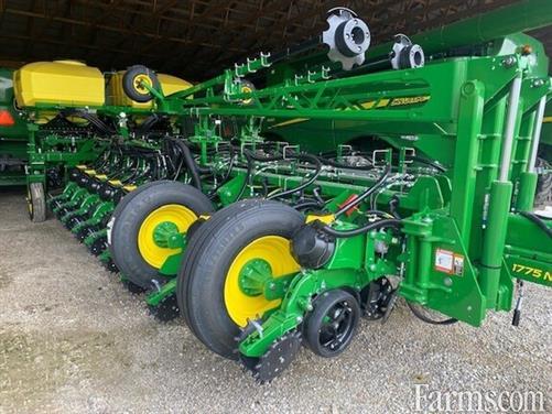 2015 John Deere 1775NT Planting Planters for Sale