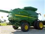 John Deere 2013 S680 Combines