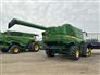 John Deere 2017 S680 Combines