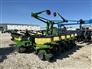 John Deere 2006 1760 Planters