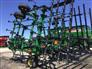 John Deere 2014 2210 Field Cultivators