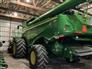 John Deere 2023 X9 1000 Combines