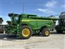 John Deere 2025 X9 1100 Combines