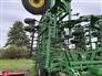 John Deere 2004 2210 Field Cultivators