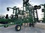 John Deere 2013 2210 Field Cultivators