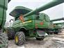 John Deere 2017 S680 Combines