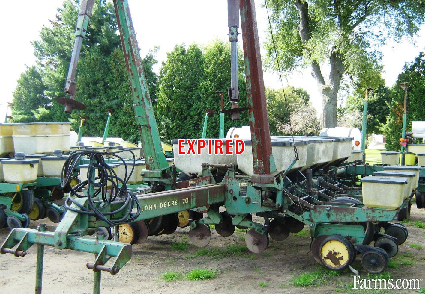 John Deere 7000 FRONT FOLD PLANTER for Sale